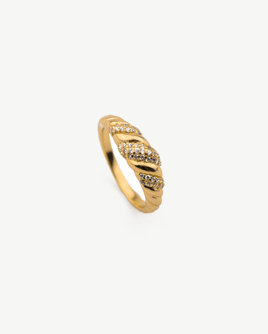 Twist Diamond Ring