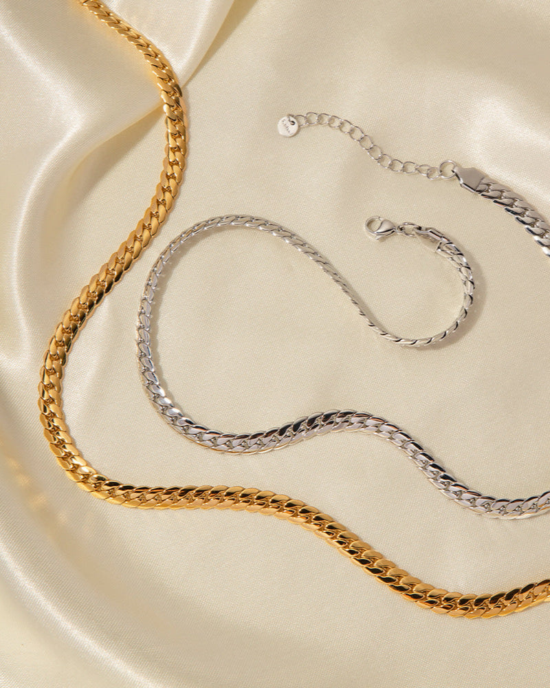Classic Curb Chain Necklace