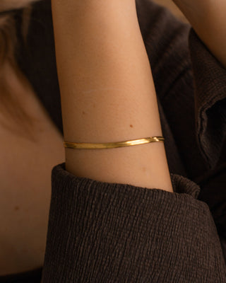 Thin Herringbone Bracelet