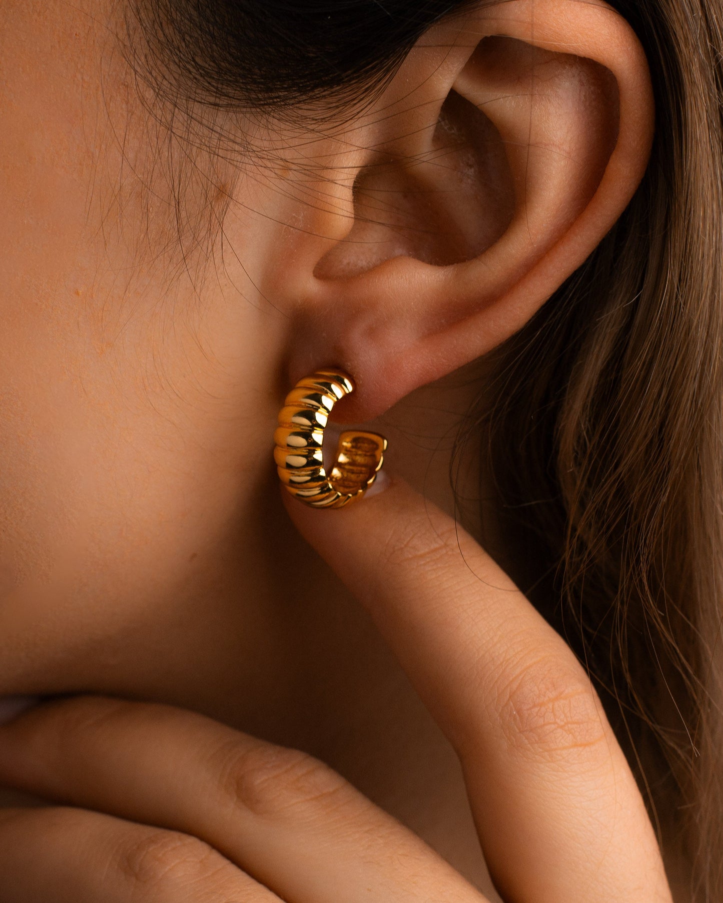 Ribbed Hoop Earrings
